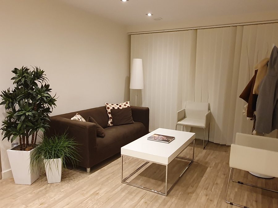 Sala de espera de la cl&iacute;nica de Gand&iacute;a